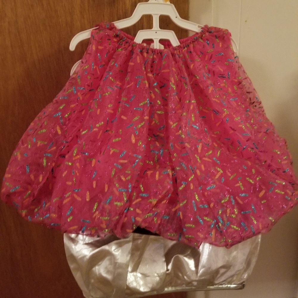 Cupcake costume